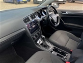 Volkswagen Golf Image 2