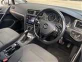 Volkswagen Golf Image 6