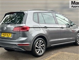 Volkswagen Golf Image 3