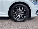 Volkswagen Golf Image 5