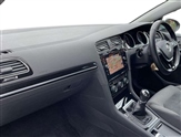 Volkswagen Golf Image 2