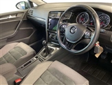 Volkswagen Golf Image 6