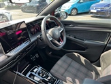 Volkswagen Golf Image 2