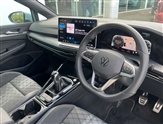 Volkswagen Golf Image 6