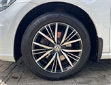 Volkswagen Golf Image 5