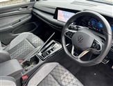 Volkswagen Golf Image 6