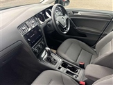 Volkswagen Golf Image 2