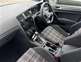 Volkswagen Golf Image 2