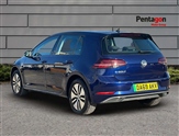Volkswagen Golf Image 2
