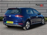 Volkswagen Golf Image 4