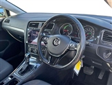 Volkswagen Golf Image 5