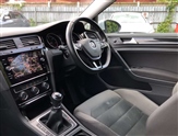 Volkswagen Golf Image 2