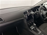 Volkswagen Golf Image 2