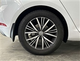 Volkswagen Golf Image 5