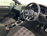 Volkswagen Golf Image 6