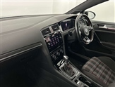 Volkswagen Golf Image 2