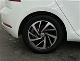 Volkswagen Golf Image 2