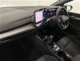 Volkswagen Golf Image 2