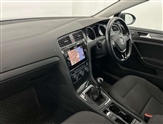 Volkswagen Golf Image 2