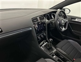 Volkswagen Golf Image 2
