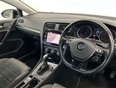 Volkswagen Golf Image 6