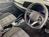 Volkswagen Golf Image 6