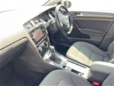 Volkswagen Golf Image 2