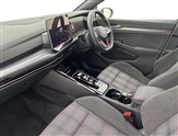 Volkswagen Golf Image 2