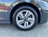 Volkswagen Golf Image 6