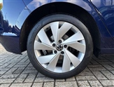 Volkswagen Golf Image 5