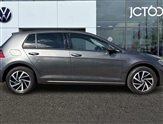 Volkswagen Golf Image 4