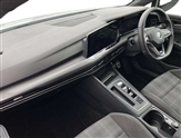 Volkswagen Golf Image 2