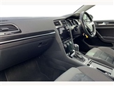 Volkswagen Golf Image 2