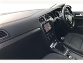 Volkswagen Golf Image 2