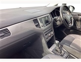 Volkswagen Golf Image 2