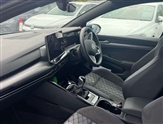 Volkswagen Golf Image 2