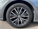 Volkswagen Golf Image 5