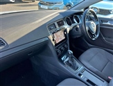 Volkswagen Golf Image 2