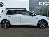 Volkswagen Golf Image 4