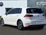 Volkswagen Golf Image 2