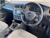 Volkswagen Golf Image 6