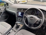 Volkswagen Golf Image 6