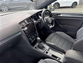 Volkswagen Golf Image 2