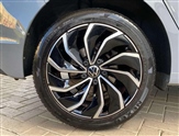 Volkswagen Golf Image 5