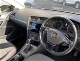 Volkswagen Golf Image 6