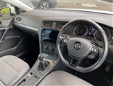 Volkswagen Golf Image 6