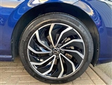 Volkswagen Golf Image 5