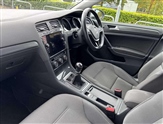 Volkswagen Golf Image 2