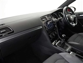 Volkswagen Golf Image 2