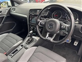 Volkswagen Golf Image 6
